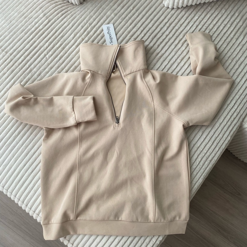 Aritzia inspired Beige Turtleneck Sweater (brand new w tags!)